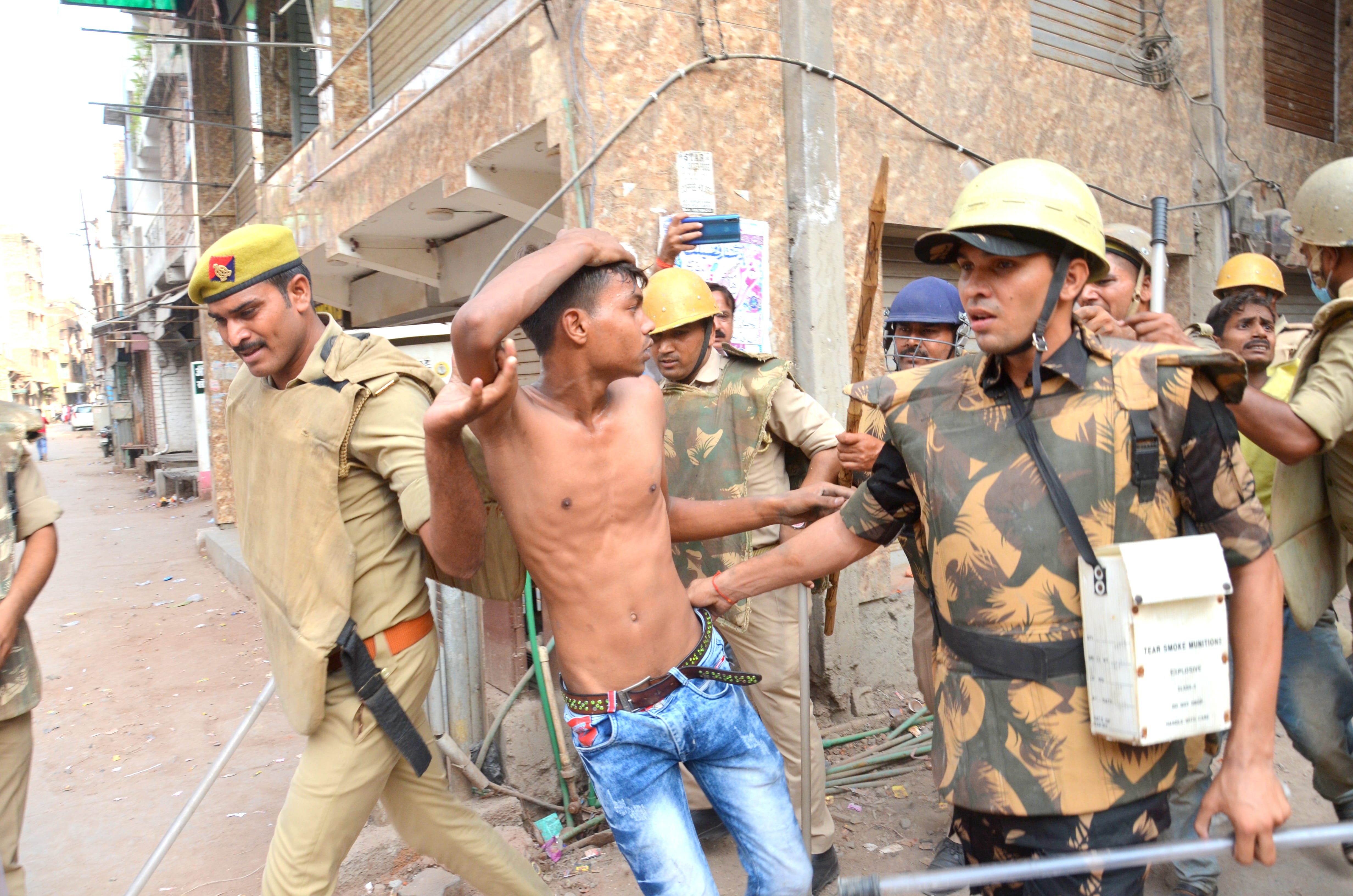 Kanpur Violence, Police had pulled back, the nuisance was going on in front, know the biggest negligence of the ruckus