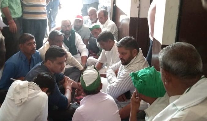 Bhakiyu gave a sit-in