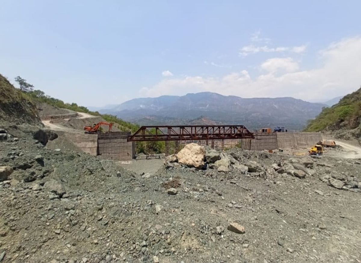 Three crore bridge is being built on Nainikhad-Khairi road