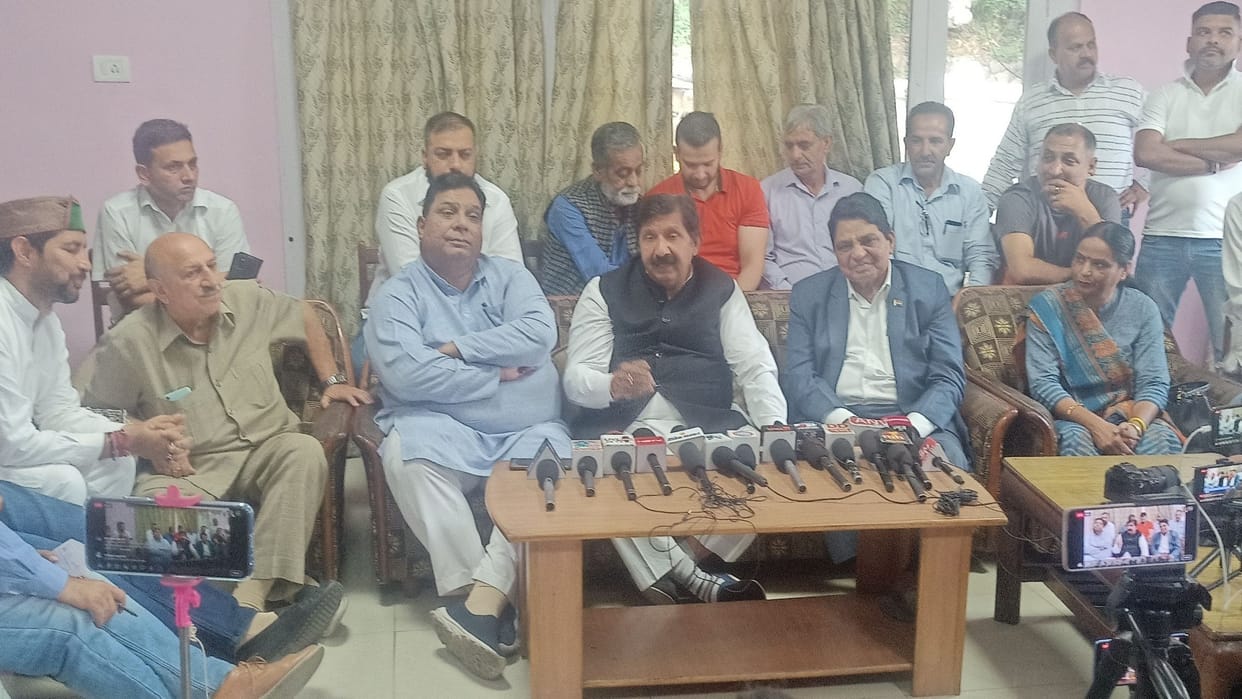 neta pratipaksh himachal pradesh Mukesh Agnihotri warns officers in the state