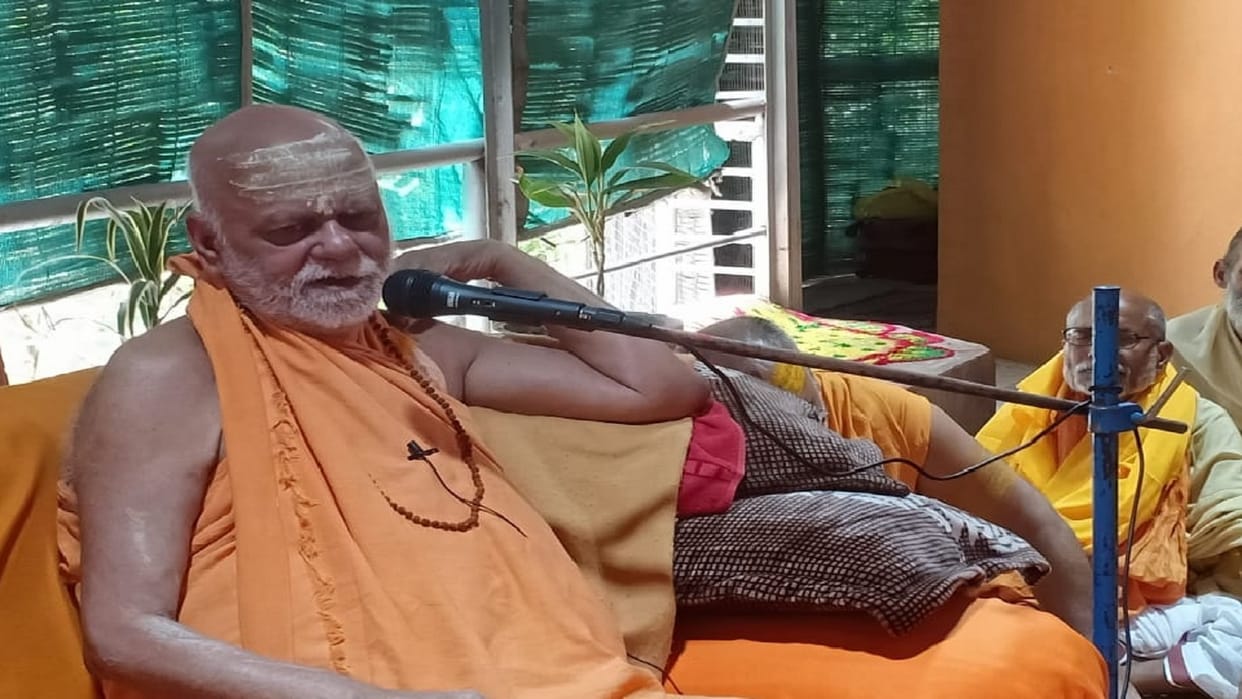 Shankaracharya Nischalanand said: Makkeshwar Mahadev is also in makka madina
