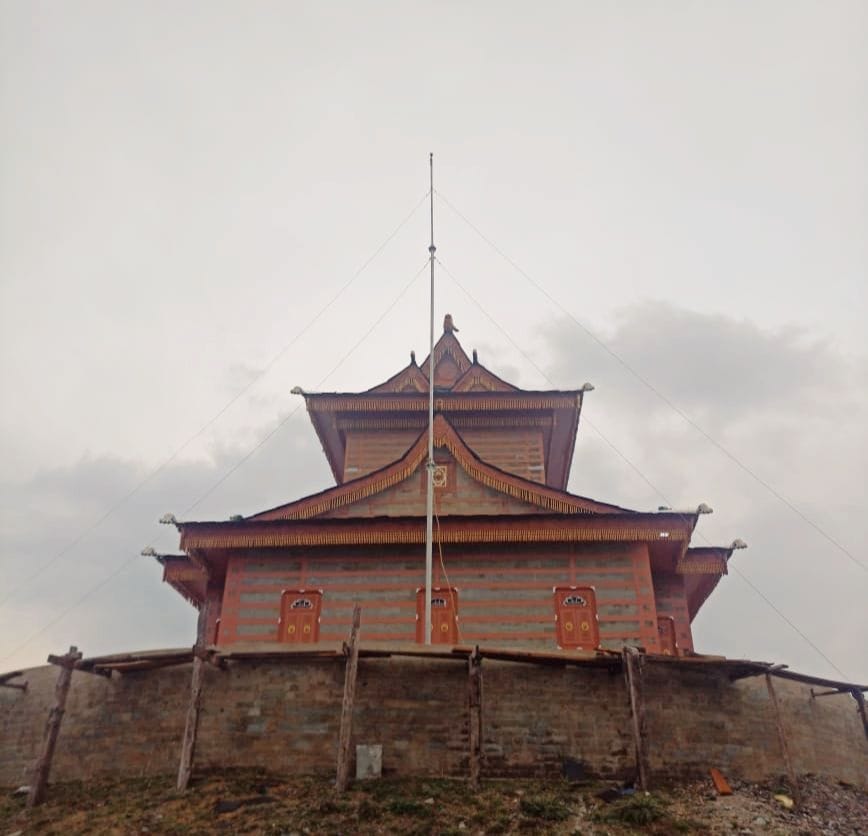 lightning arester established in temple