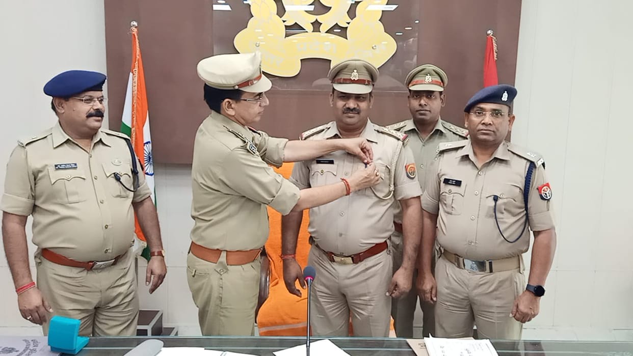 Inspector Radhey Shyam got the Union Home Minister's medal