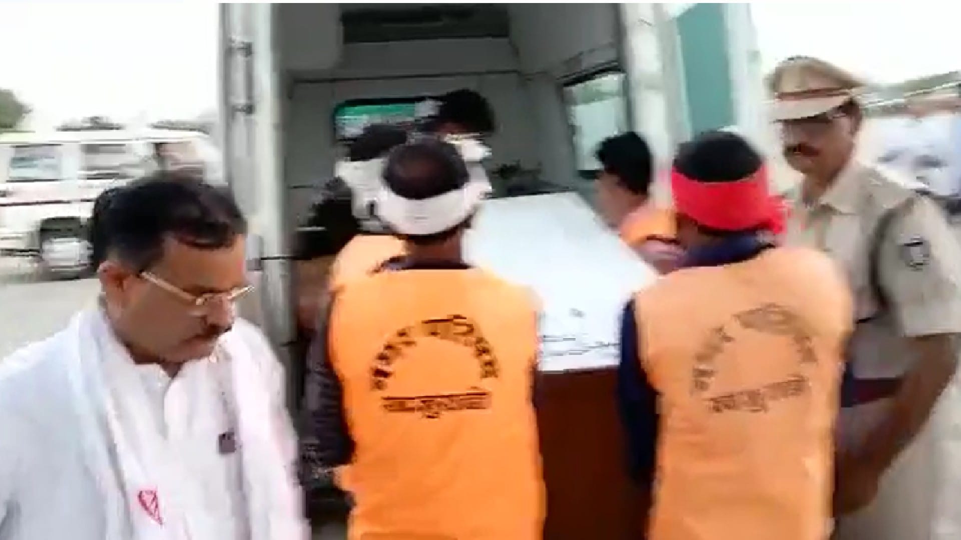 Uttarakhand Bus Accident: Air Force plane reached Khajuraho from Dehradun carrying 25 dead bodies in bus accident