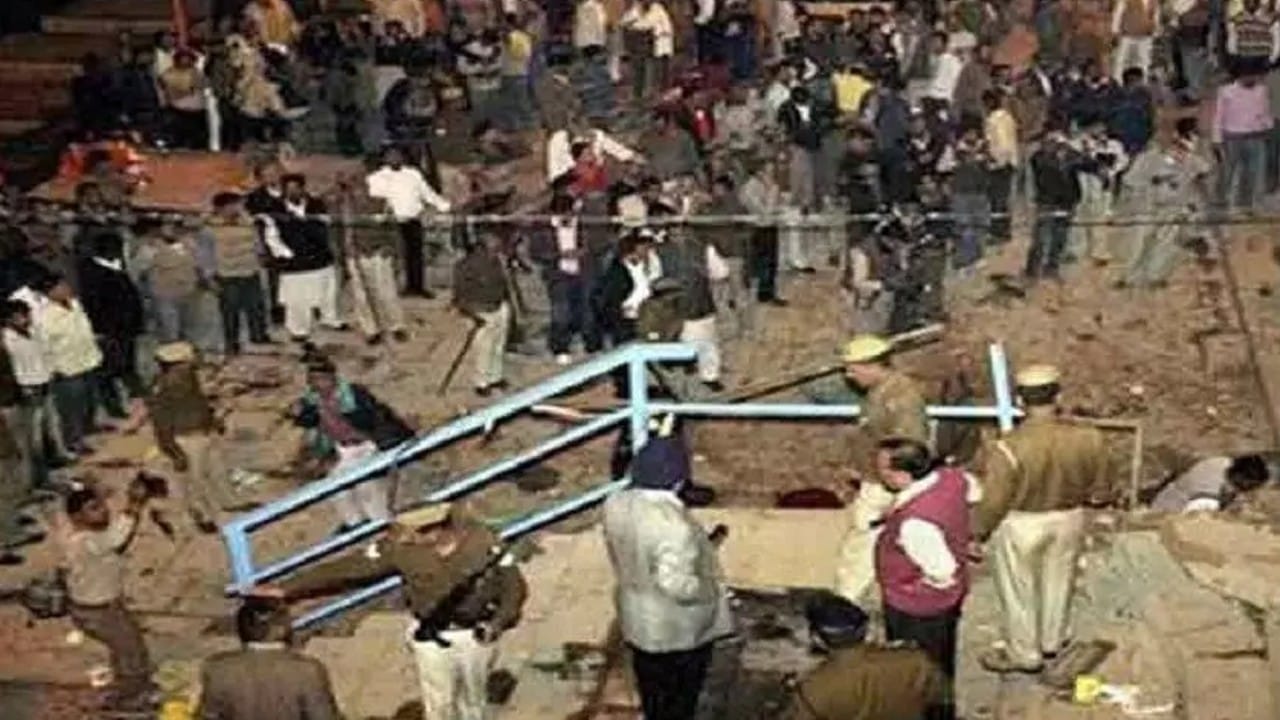 Varanasi Serial Blasts Case 2006 Know Who Is the Terrorist Waliullah Khan Who Sentenced to Death Penalty News in Hindi