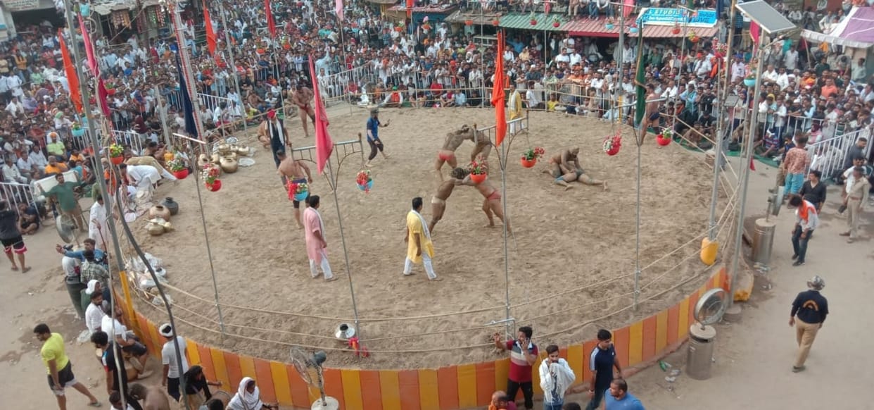 Jassa and Rohit won the tractor in Baba Kyalu Dangal