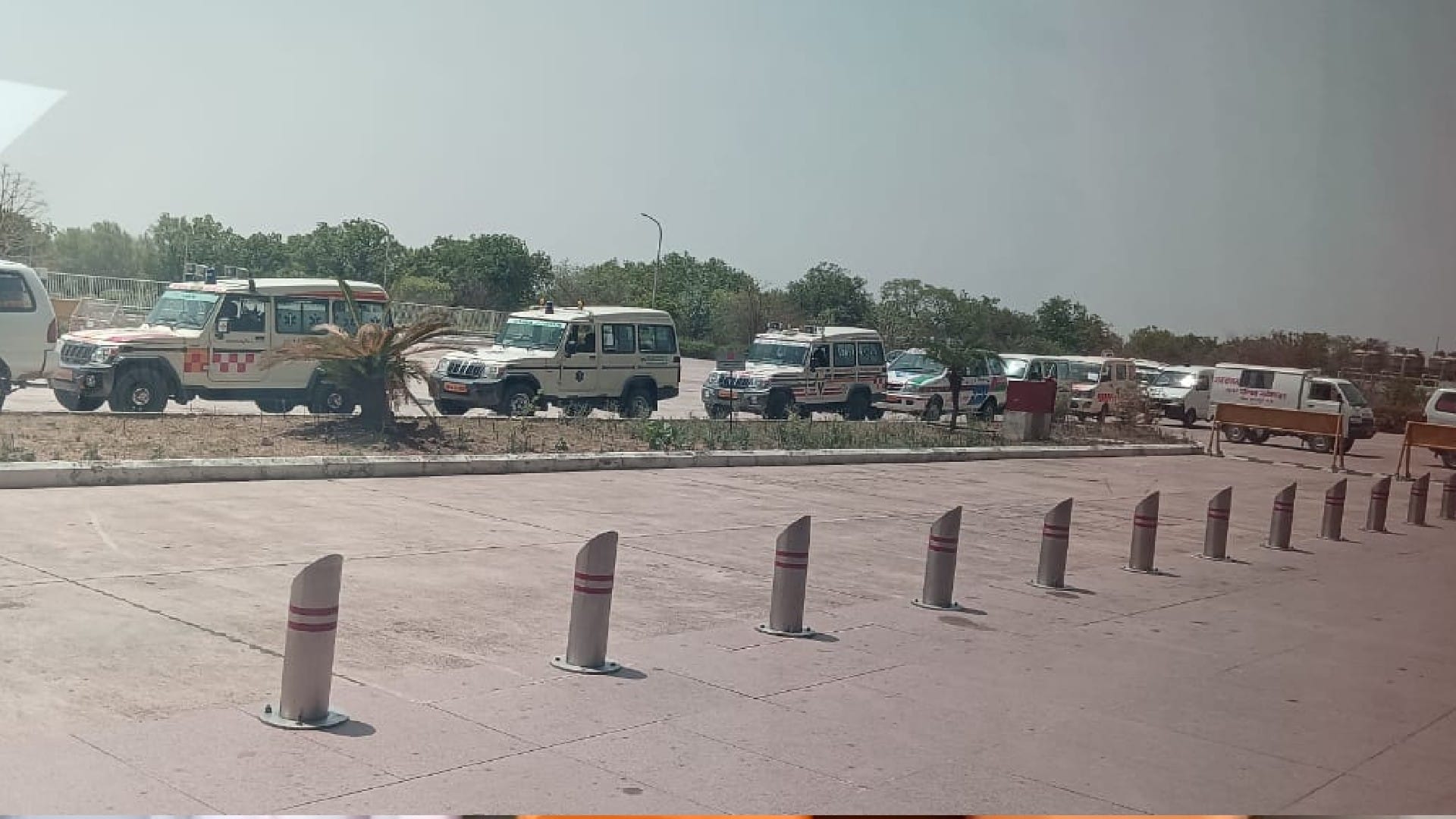 Uttarakhand Bus Accident: Air Force plane reached Khajuraho from Dehradun carrying 25 dead bodies in bus accident