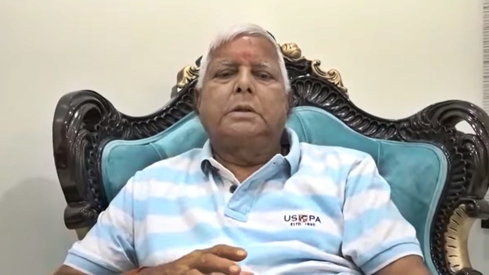 Lalu Yadav to go to Singapore for kidney transplant, ask court for his passport