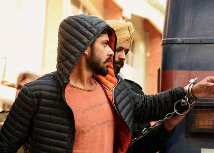 Lawrence Bishnoi had made a plan to kill Salman khan with a rifle , police failed the conspiracy