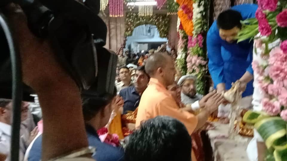 Cm yogi adityanath banke bihari darshan mathura visit