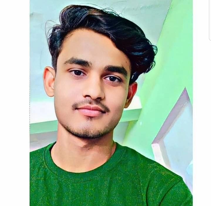 Two friends drowned in Yamuna, one dead, searching for the other
