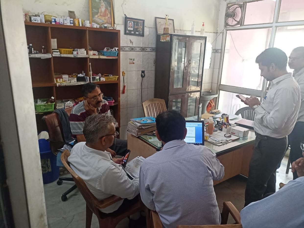 Health Department's team of doctors questioned Councilor Juneja for 5 hours, sent samples of 12 medicines