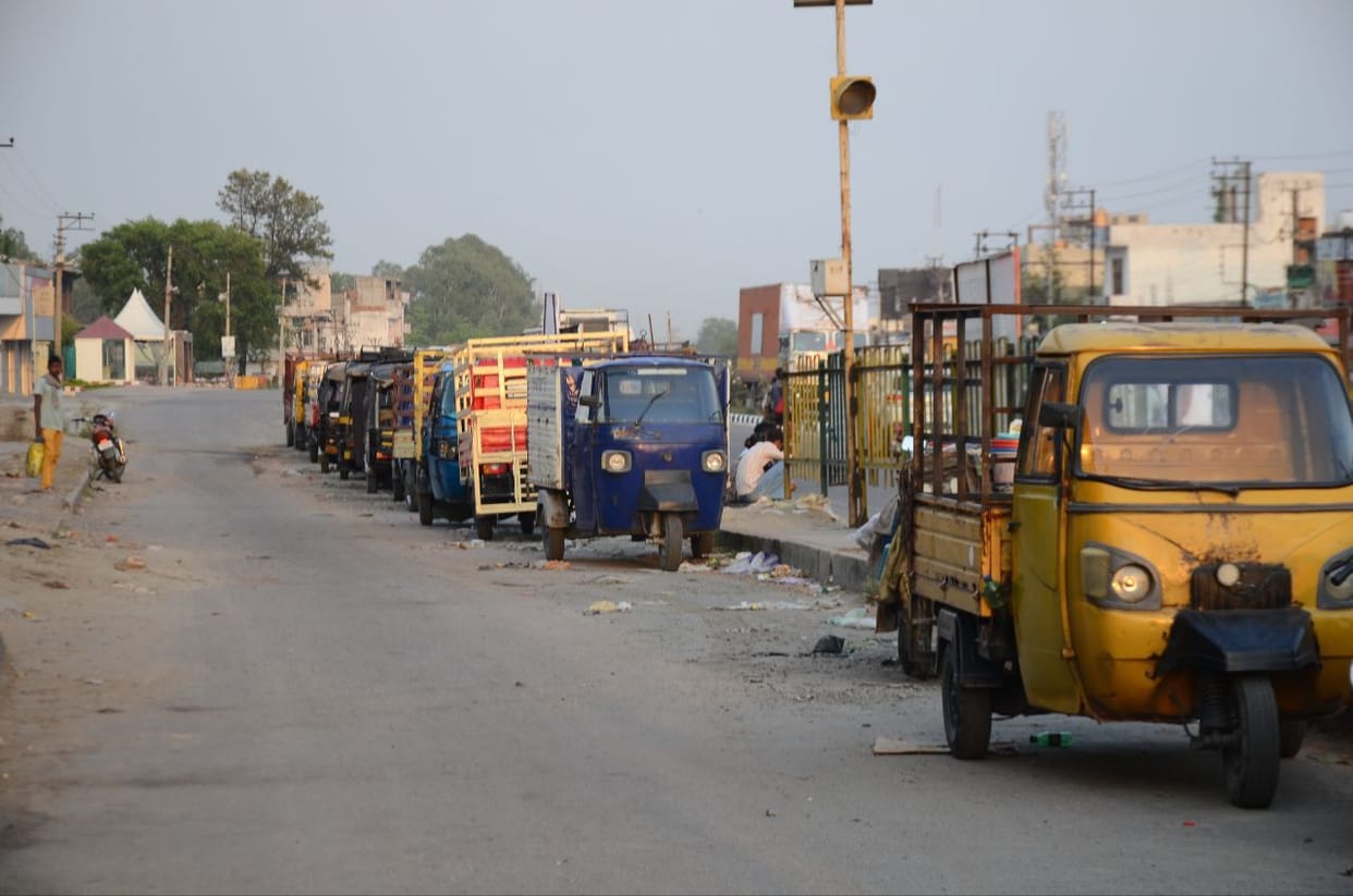Difficult to walk due to encroachment on the highway