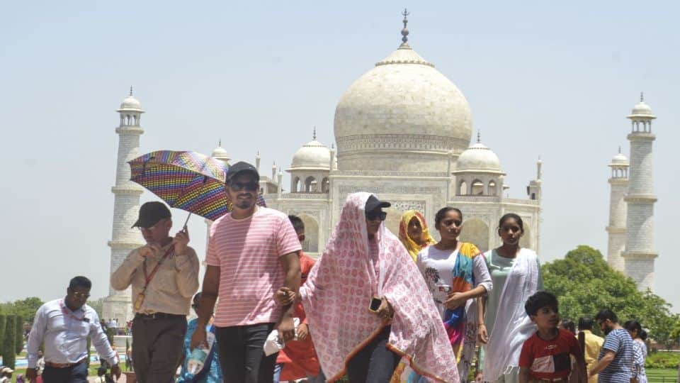 Agra Maximum Temperature Rosses 42 Degree Celsius On Saturday