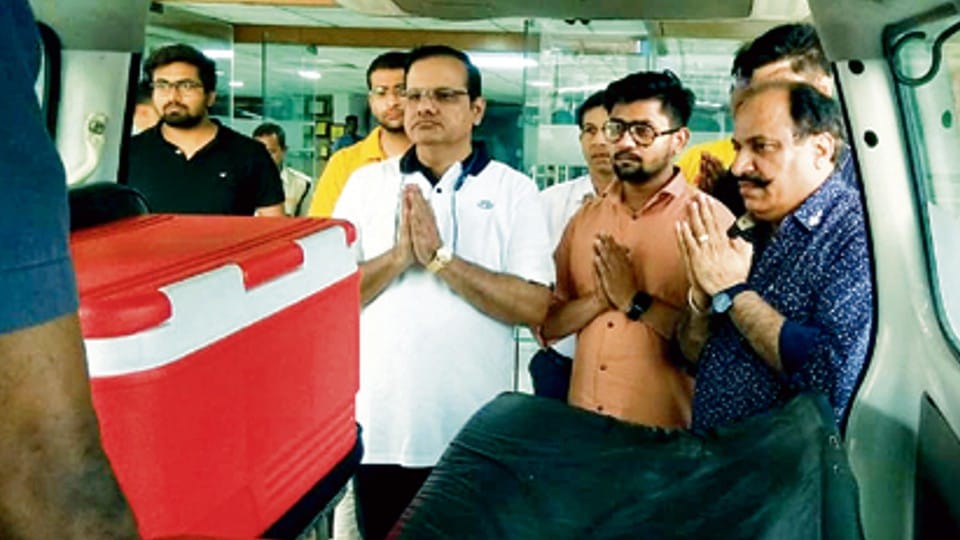 Indore News: 44th organ donation in Indore, two green corridors built in the morning, liver, kidney donated after brain death