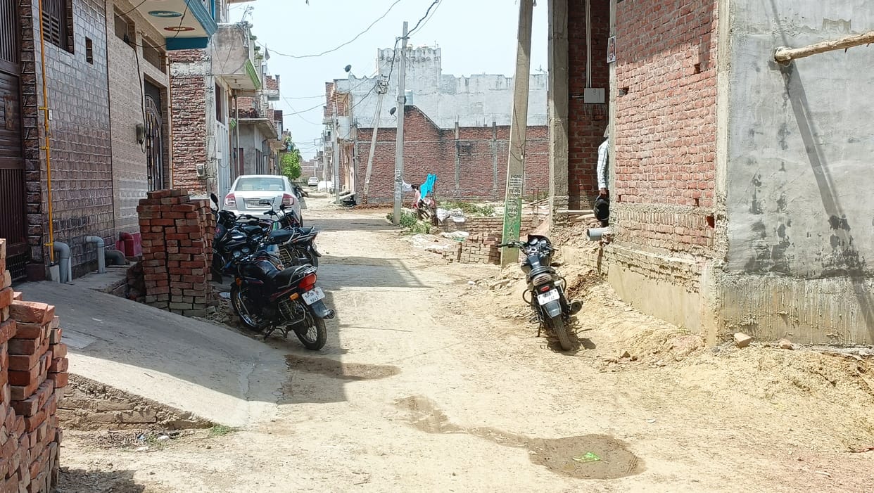 Vikas Kunj Colony is looking for the path of development