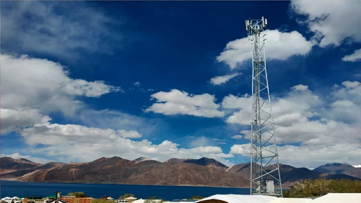 Jio 4G mobile connectivity starts at famous Pangong Lake in Ladakh favorite place of tourists