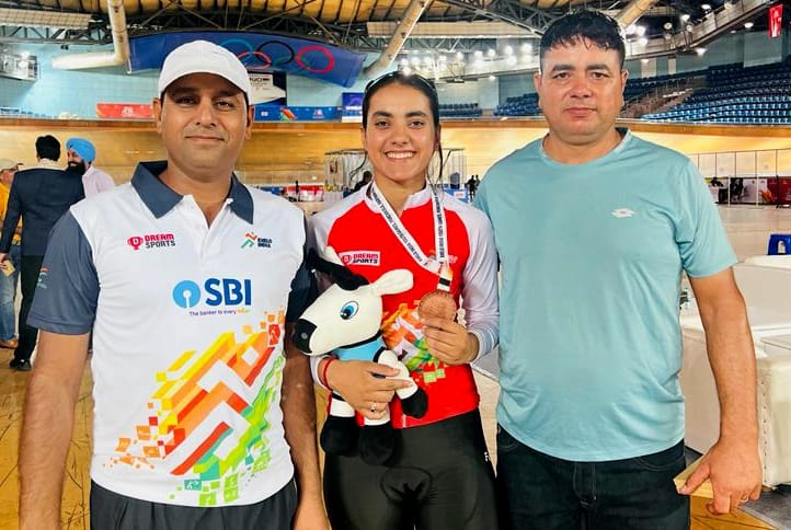 Anshu won bronze in cycling