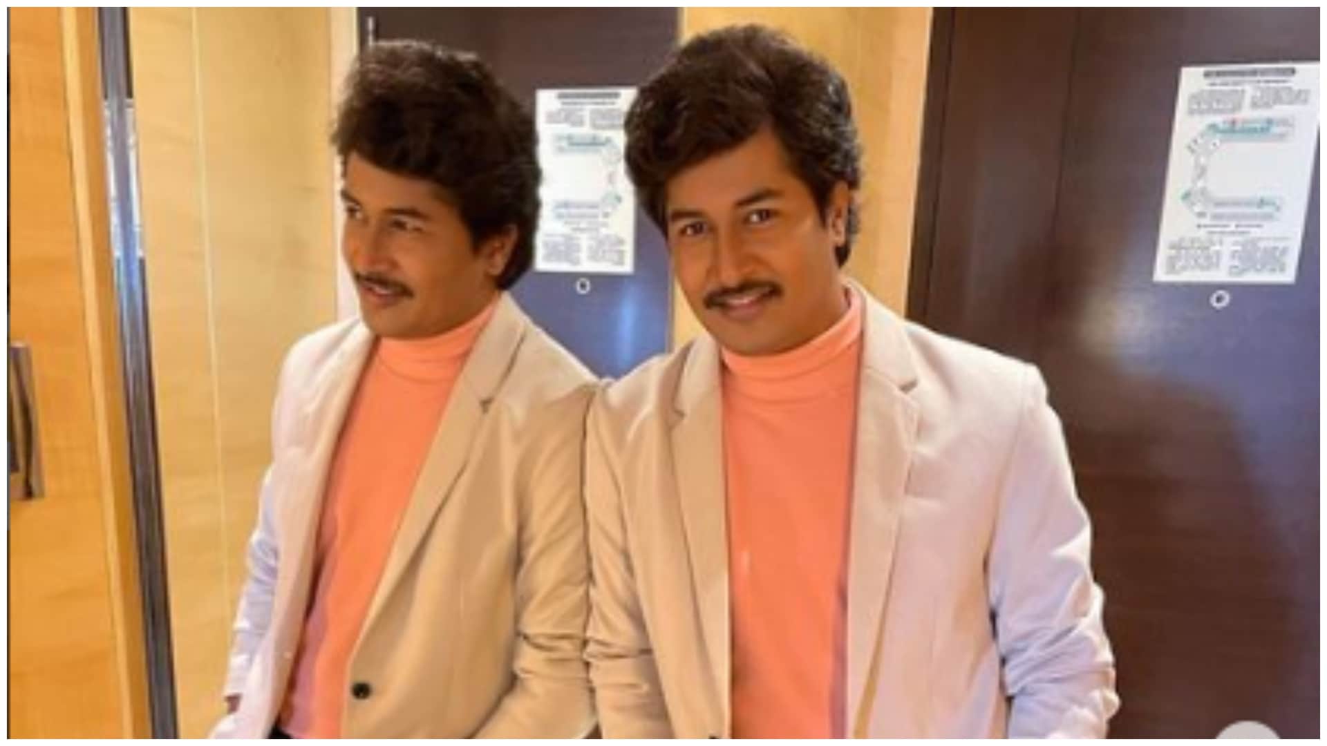 Panchayat Actor Chandan Roy Photos Enjoying in Bathtub News in Hindi