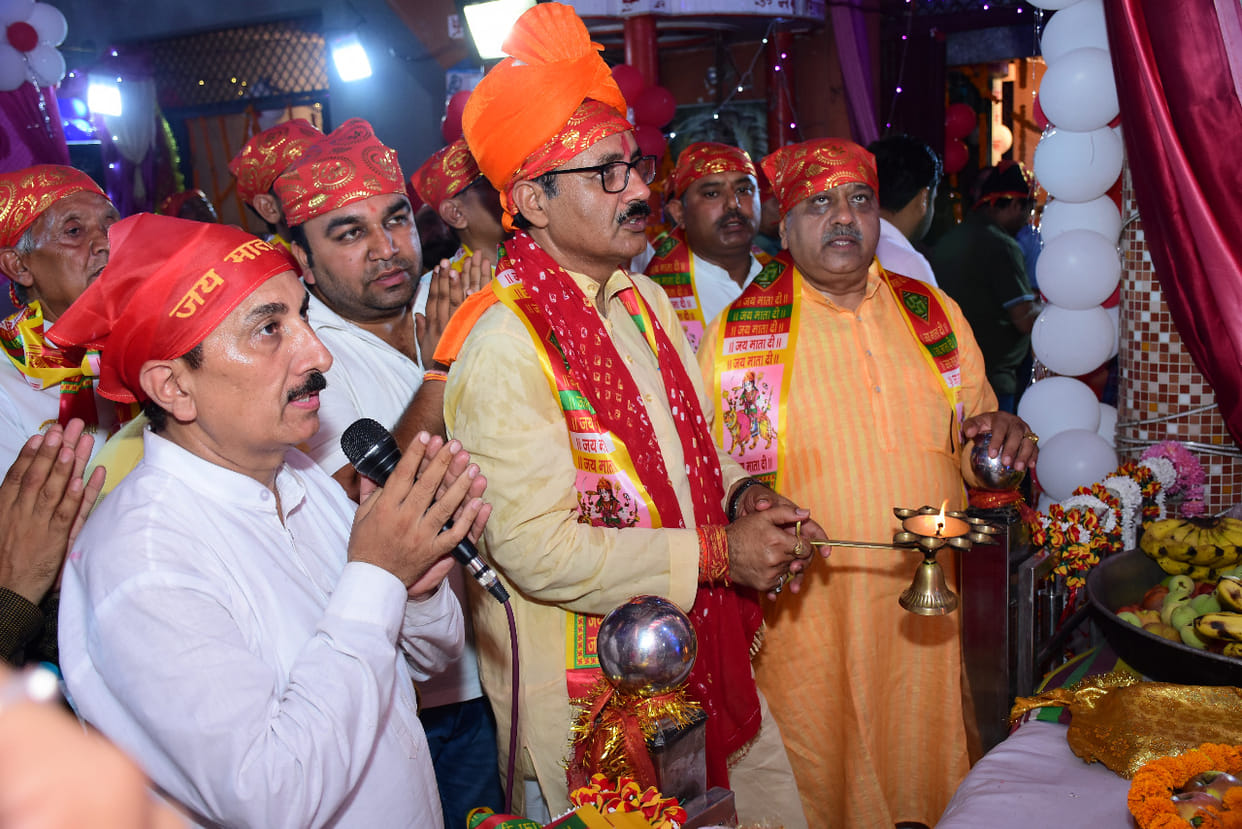 Devotees swayed throughout the night on the hymns of Mahamayi