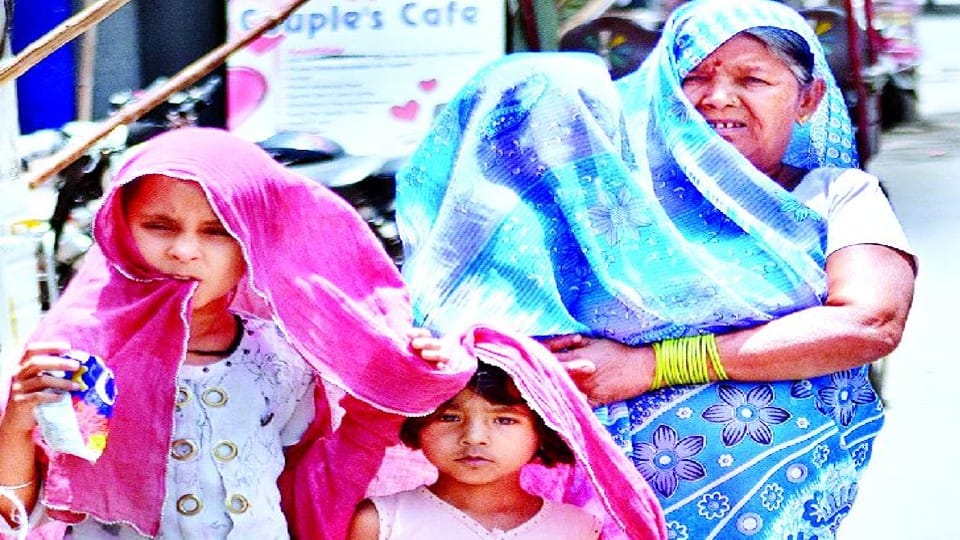 weather today update scorching heat alert and heat wave alert in agra