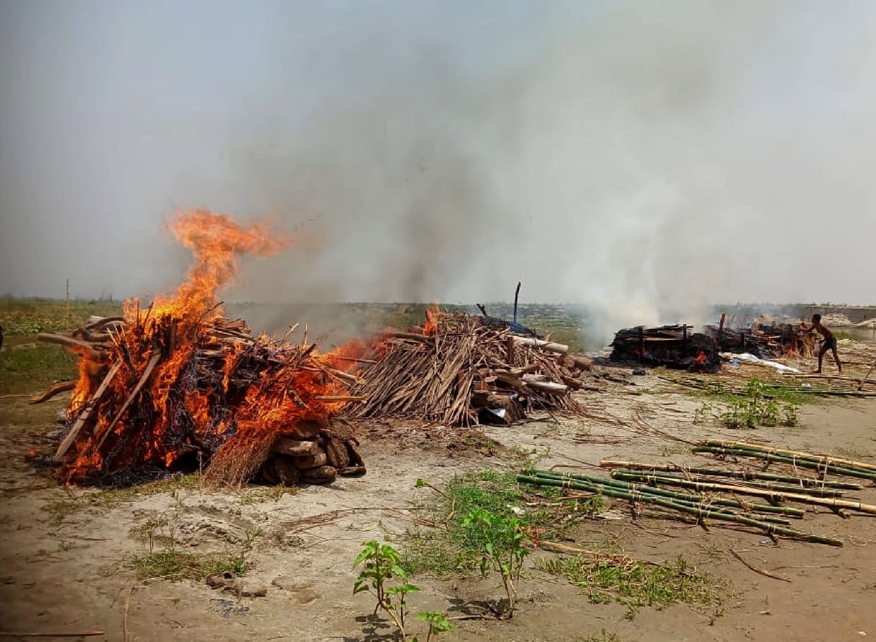Eight pyres were burnt together at Kolaghat
