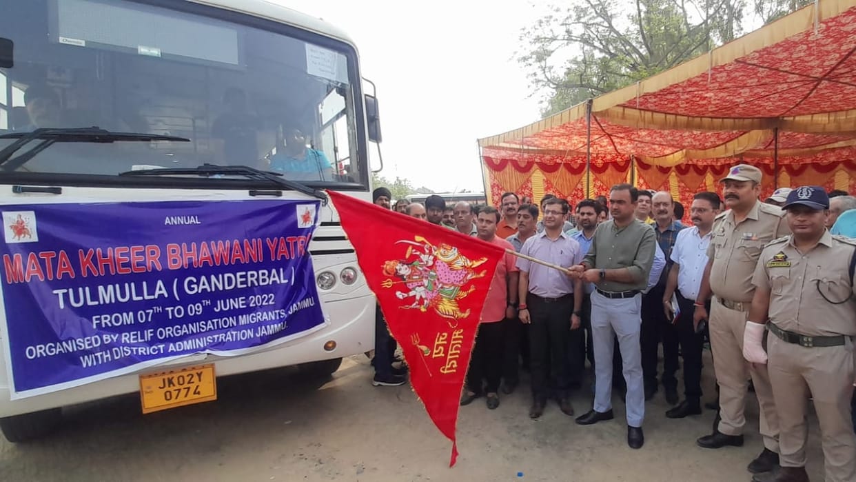 Kheer Bhawani mela batch of Kashmiri Pandits families leave for Kheer Bhawani temple from Jammu to ganderbal