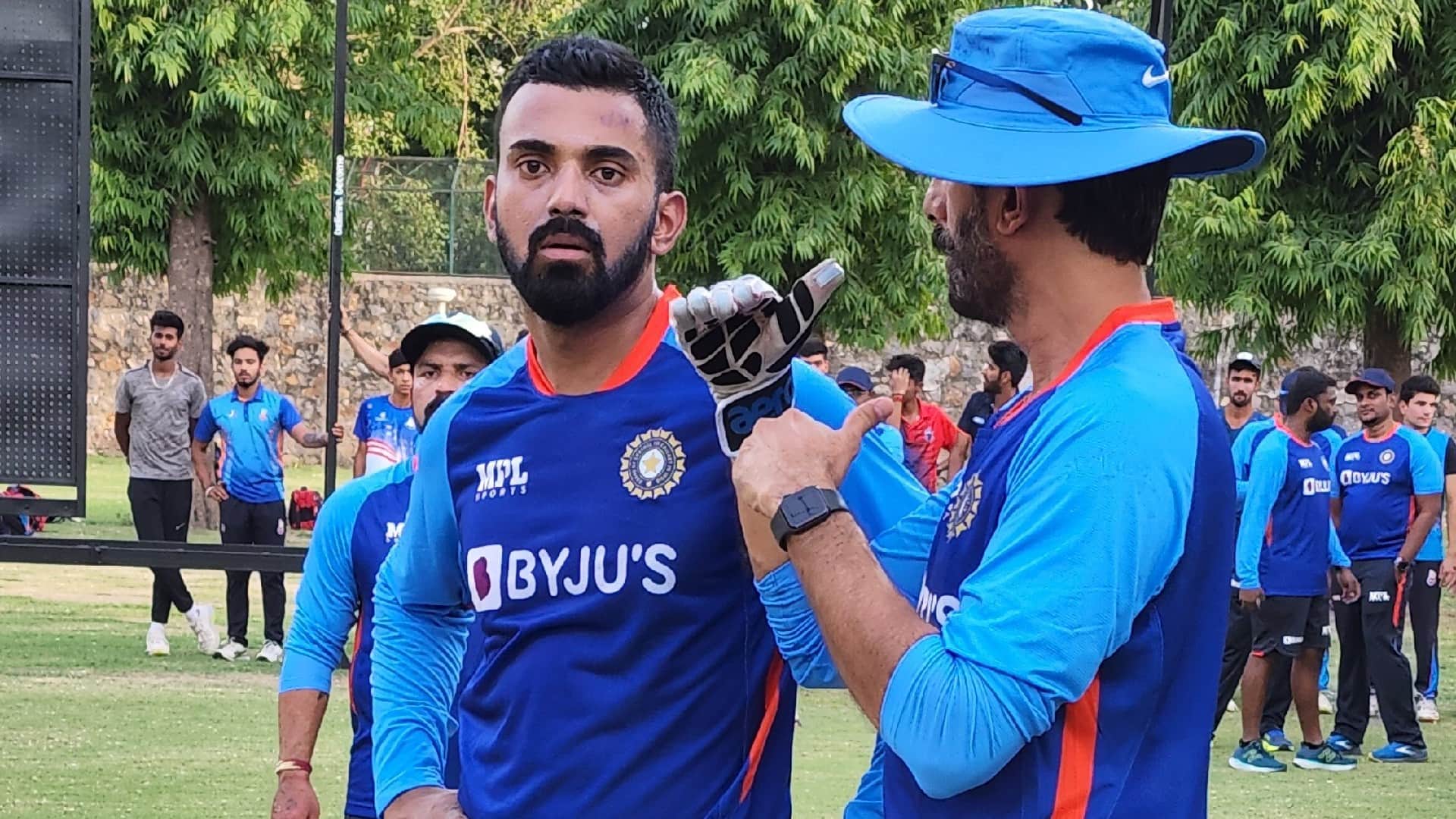 Team India prepares for IND vs SA T20 Series Rahul Dravid gave tips to Avesh Khan and Umran Malik