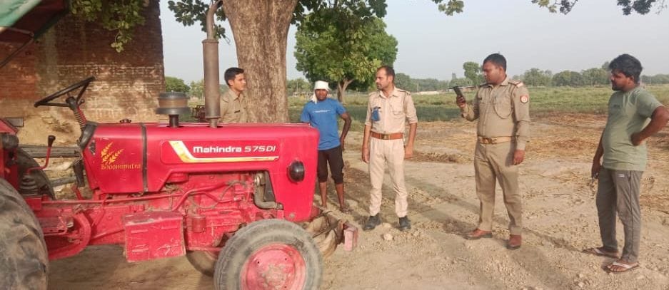 Cyclist student dies due to uncontrollable tractor collision