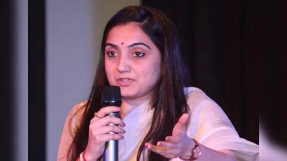 Nupur Sharma Case Study: How Many Police Cases Filed Against Nupur Sharma Know Their Reports News in Hindi