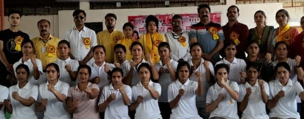 women police personnel learn judo karate