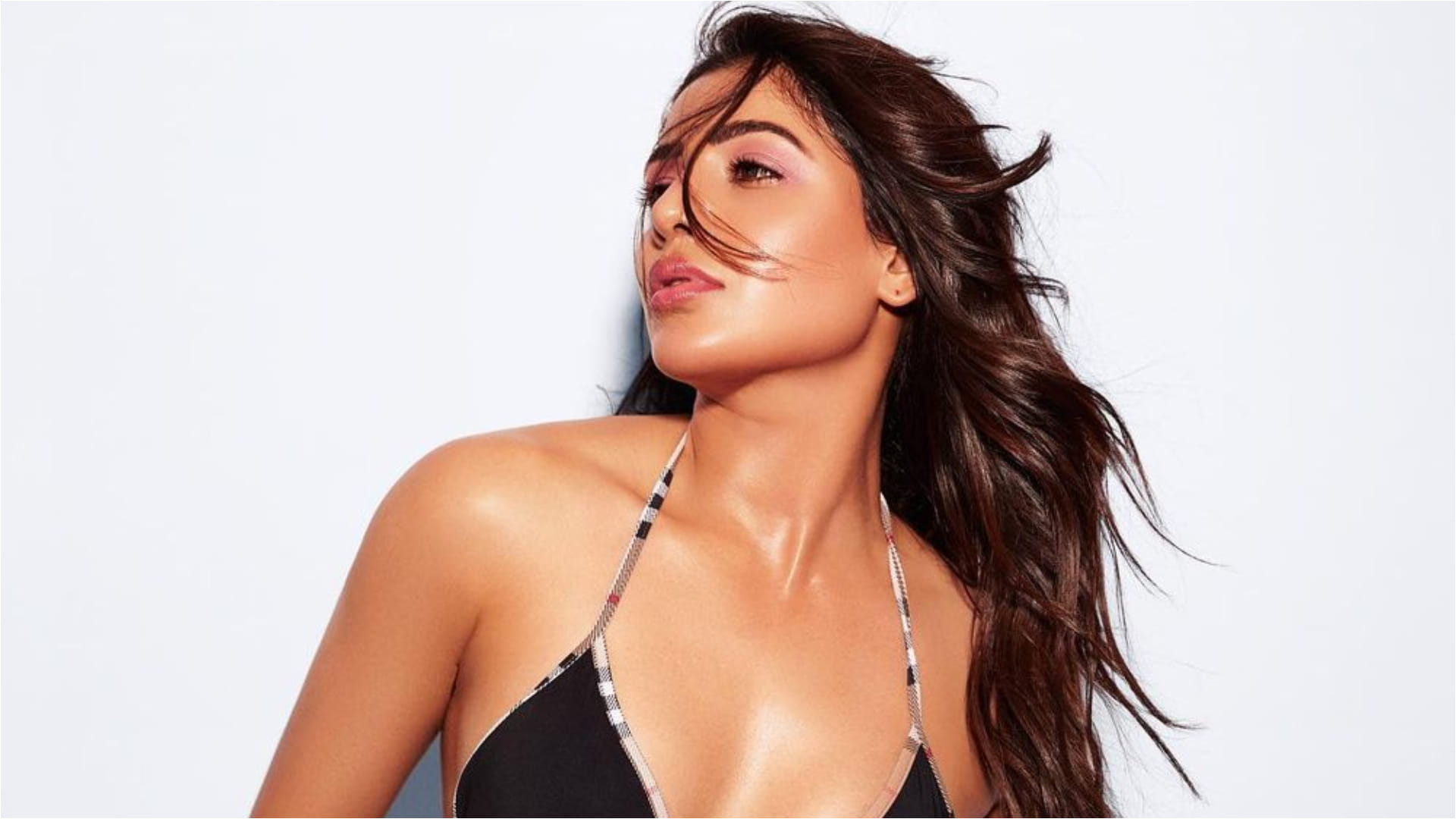 samantha ruth prabhu goes bold in ad shoot wearing bikini