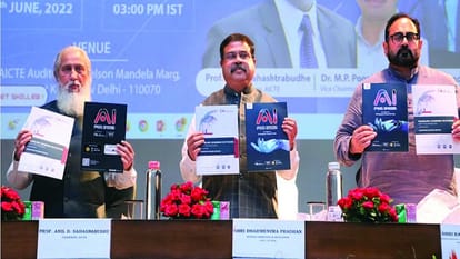 शिक्षा मंत्री धर्मेंद्र प्रधान ने डिजिटल स्किलिंग प्रोग्राम की शुरूआत की