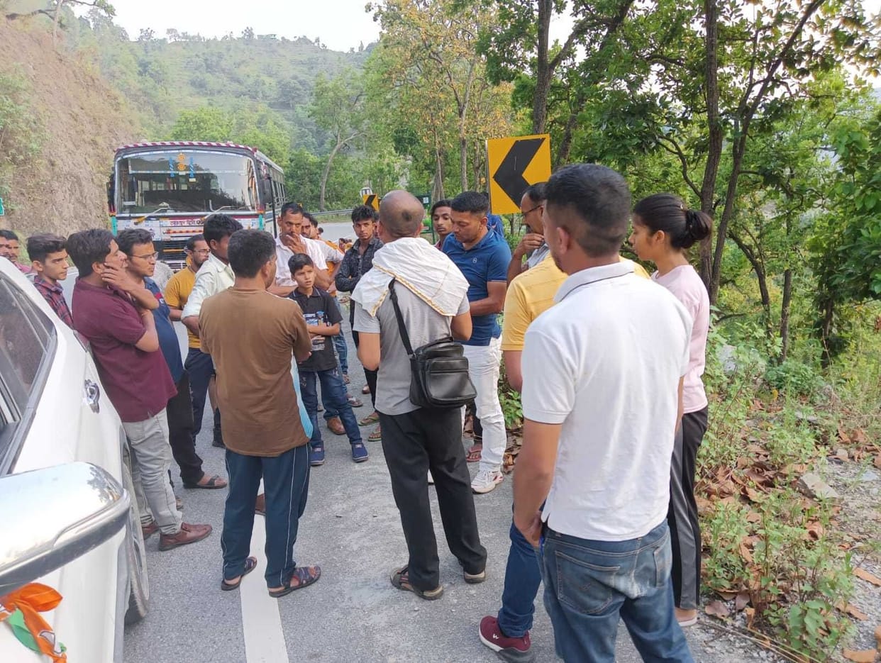 Breakdown of Roadways Bus in Champawat