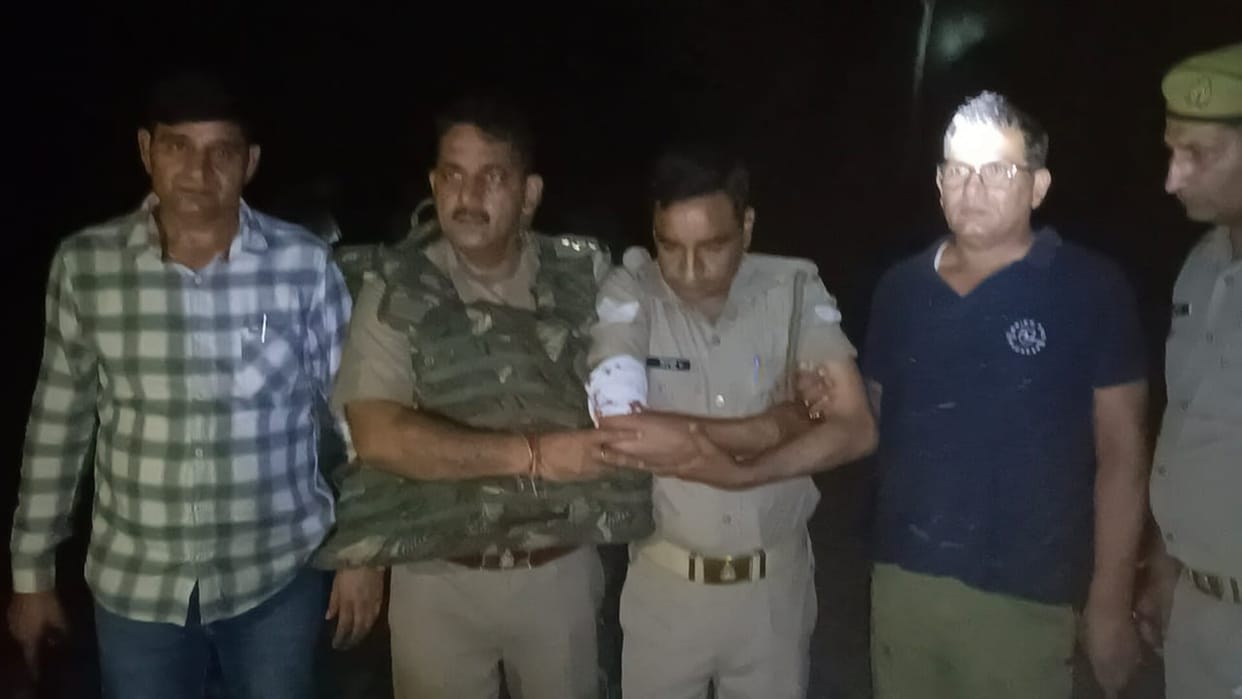 Two cows and a policeman injured in the encounter