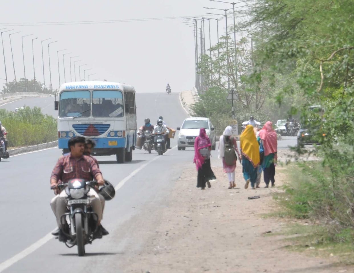 Buses do not stop in front of the college, three km for studies. daughters helpless to walk
