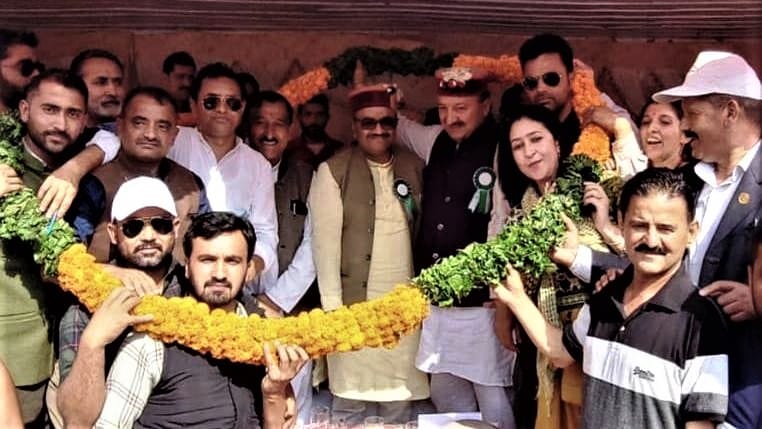 health minister inaugreted crore schemes in  chopal