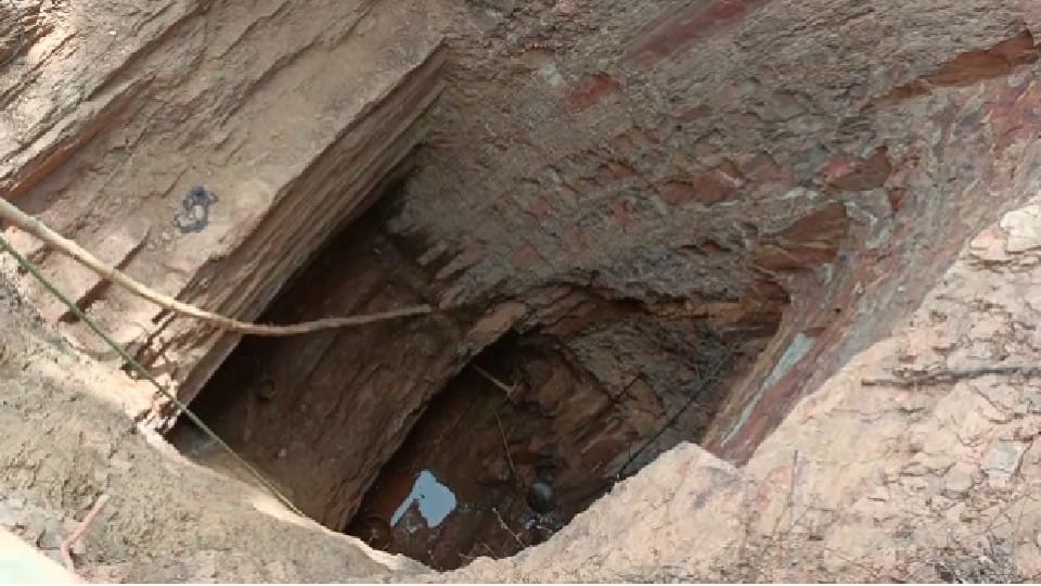 Mountain Man of MP: Wife used to get upset to bring water, stubborn husband ripped off the chest of mountains in three years.
