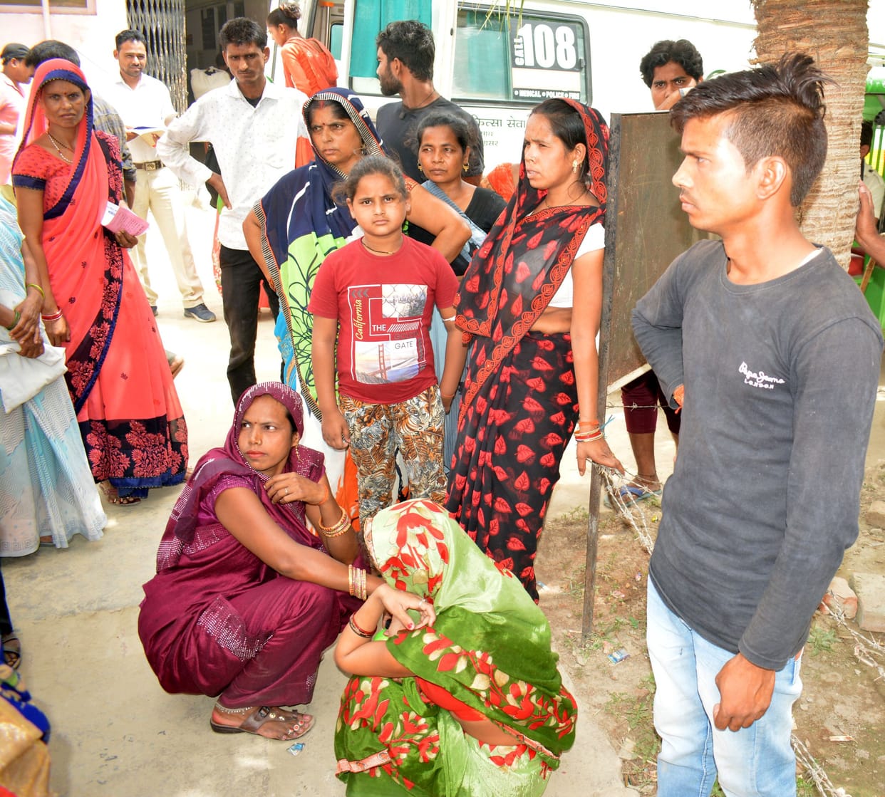 hardoi news,Woman beaten up at home, uproar in hospital