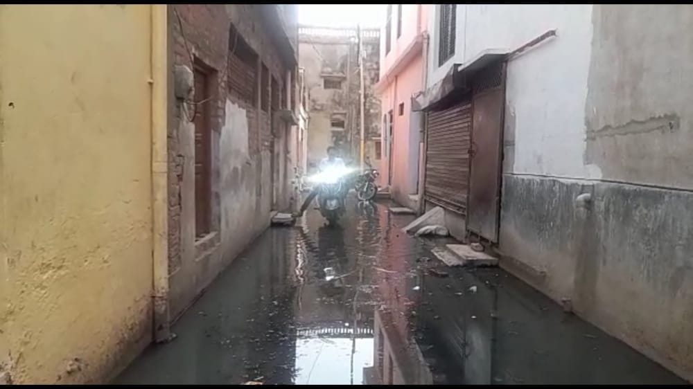 Two roads will be high in Narayanpur, will get rid of water logging