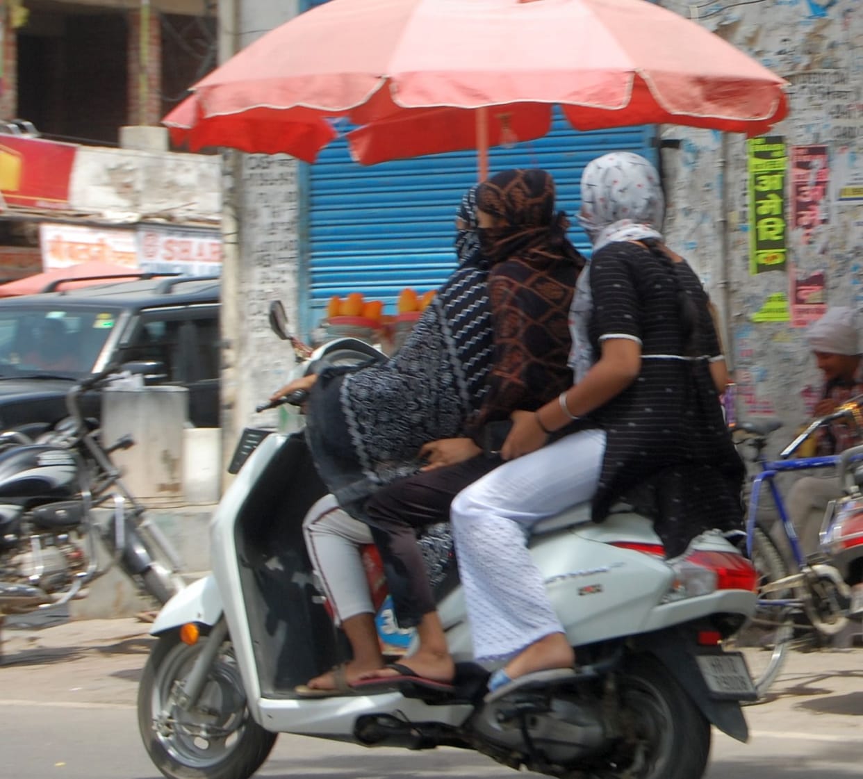 Rajasthani hot winds are scorching the body, the mercury reached 44.7 degree Celsius