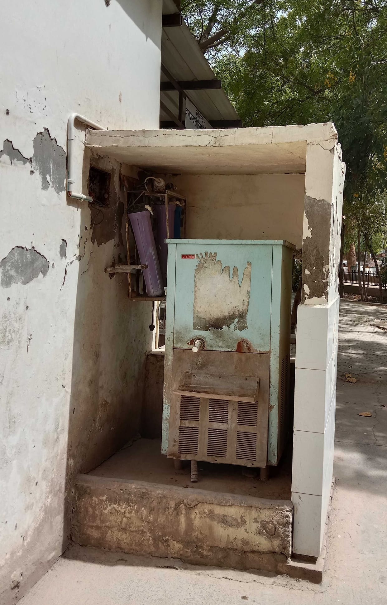Civil hospital's water cooler deteriorated, patients quenching thirst with a tube well