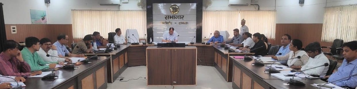 Hathras: Complete the construction works costing more than 50 lakhs immediately