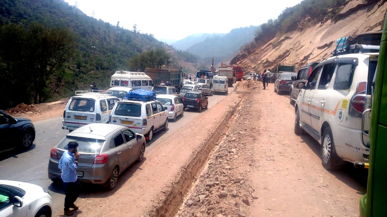 JK highway blocked due to mudslides shooting stones in Ramban