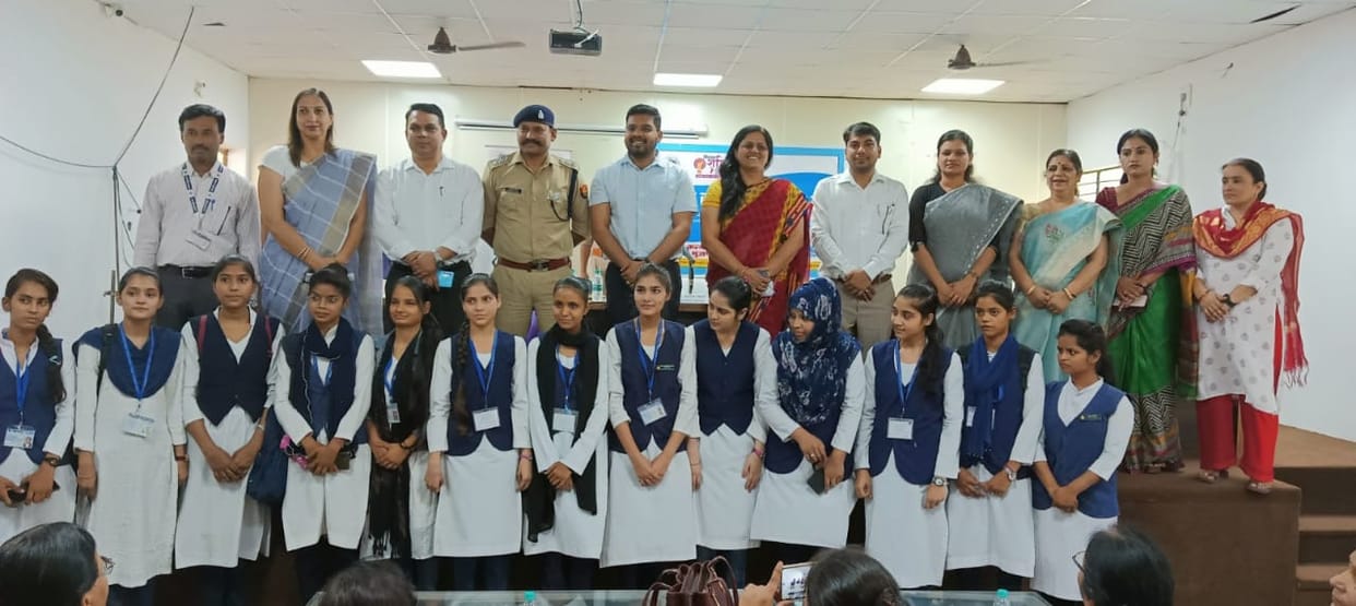 Students asked questions on security and career