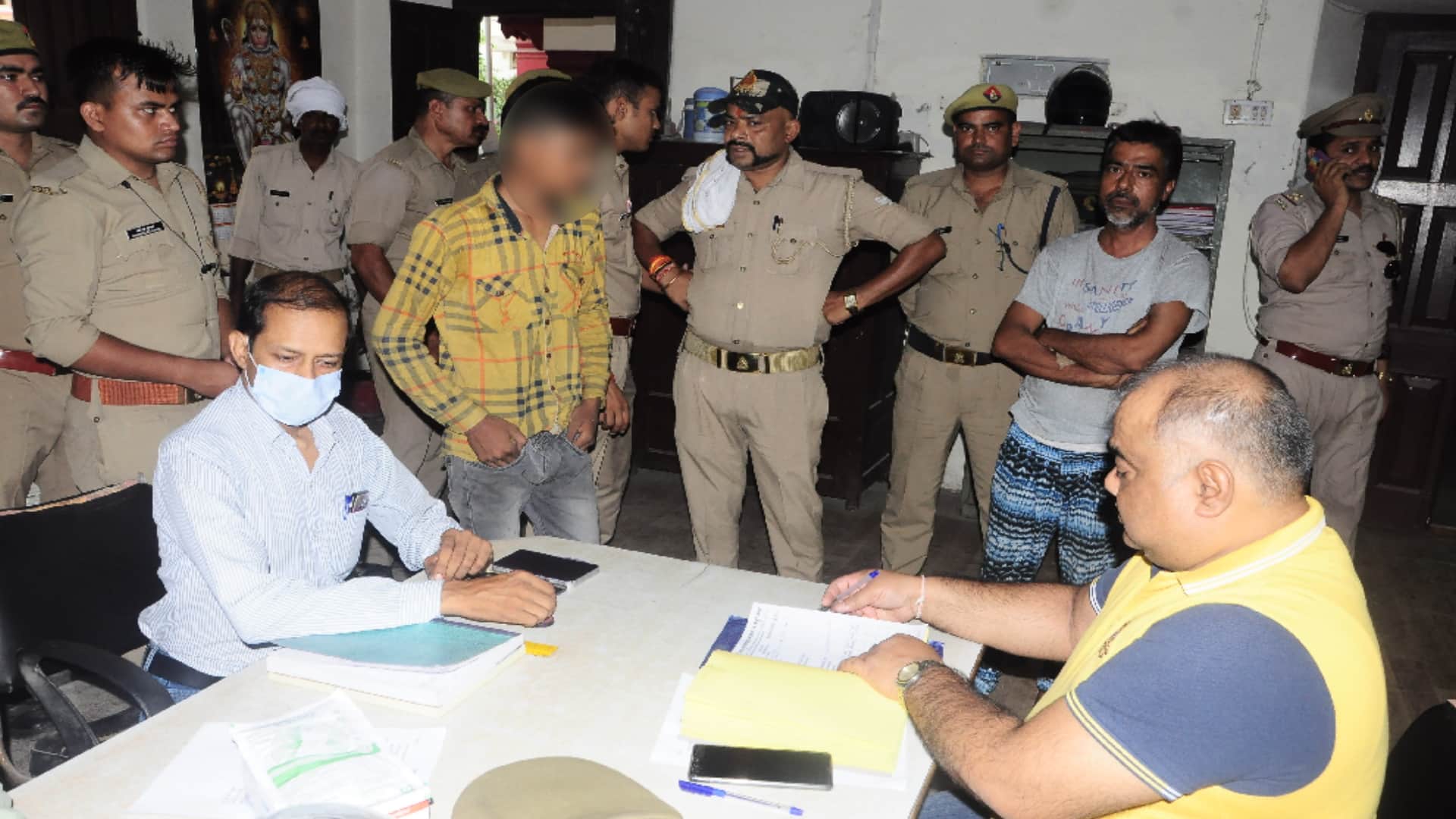 Kanpur Violence Teenager got scared seeing photo in poster then surrendered in the police station