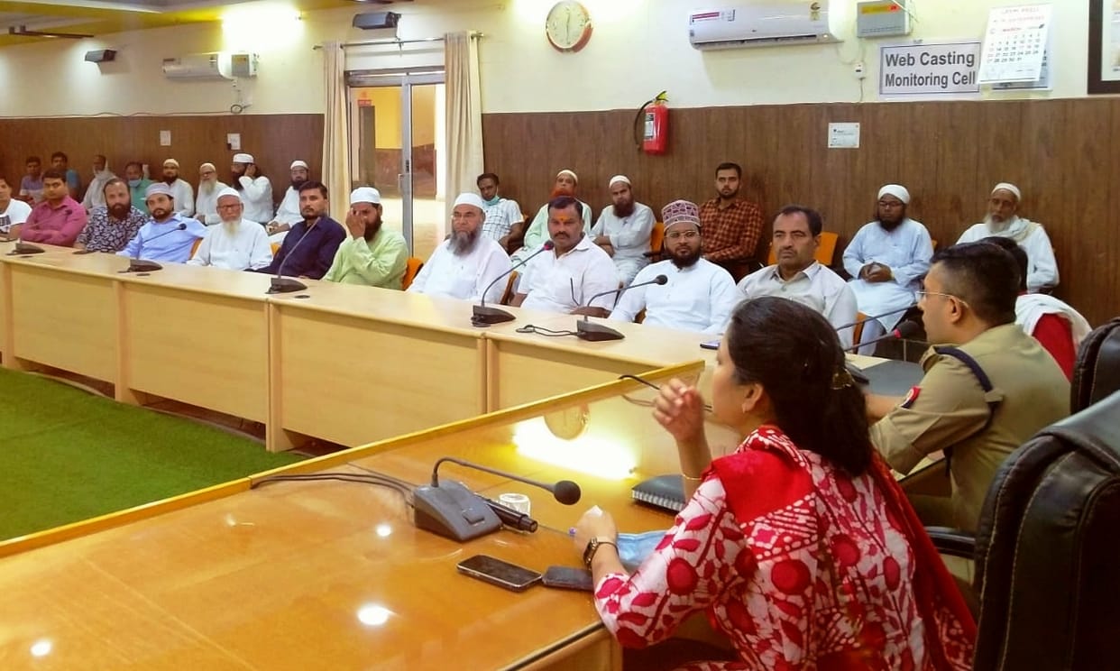 law and order, kasganj administration, religious head meeting