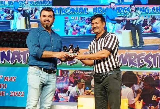 national arm wresling, praveen won silver