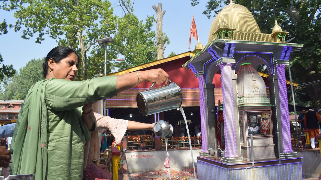 Kheer Bhawani Mela: Tulmula resonated with the cheers of Kheer Bhawani, Kashmiri Pandits prayed for peace