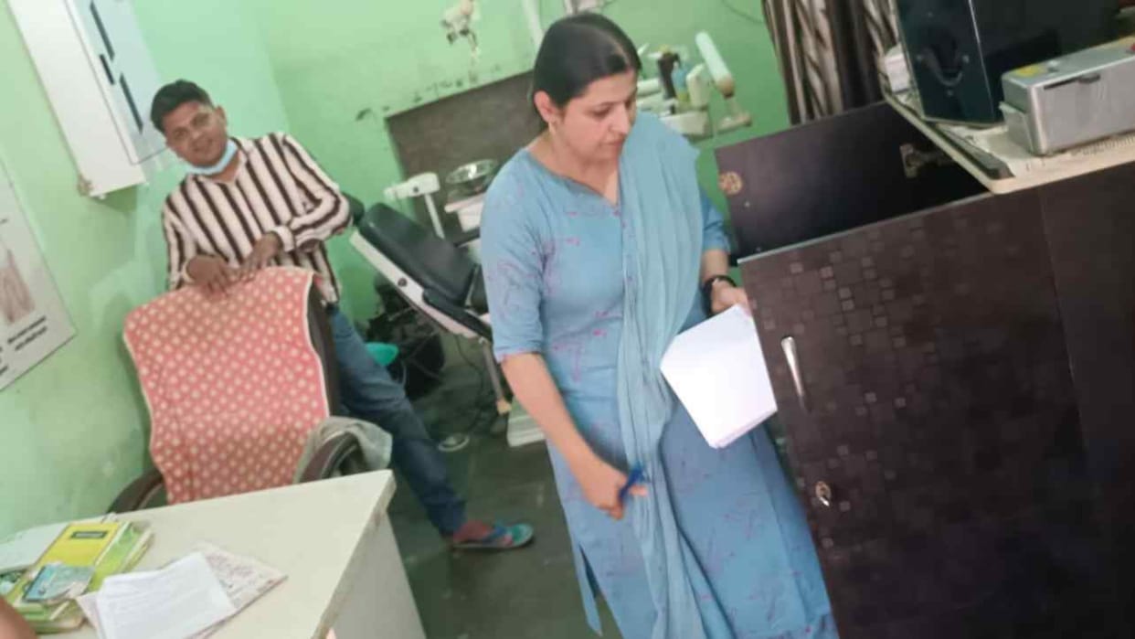 Fake dentist caught by CM flying squad in Meham of Rohtak